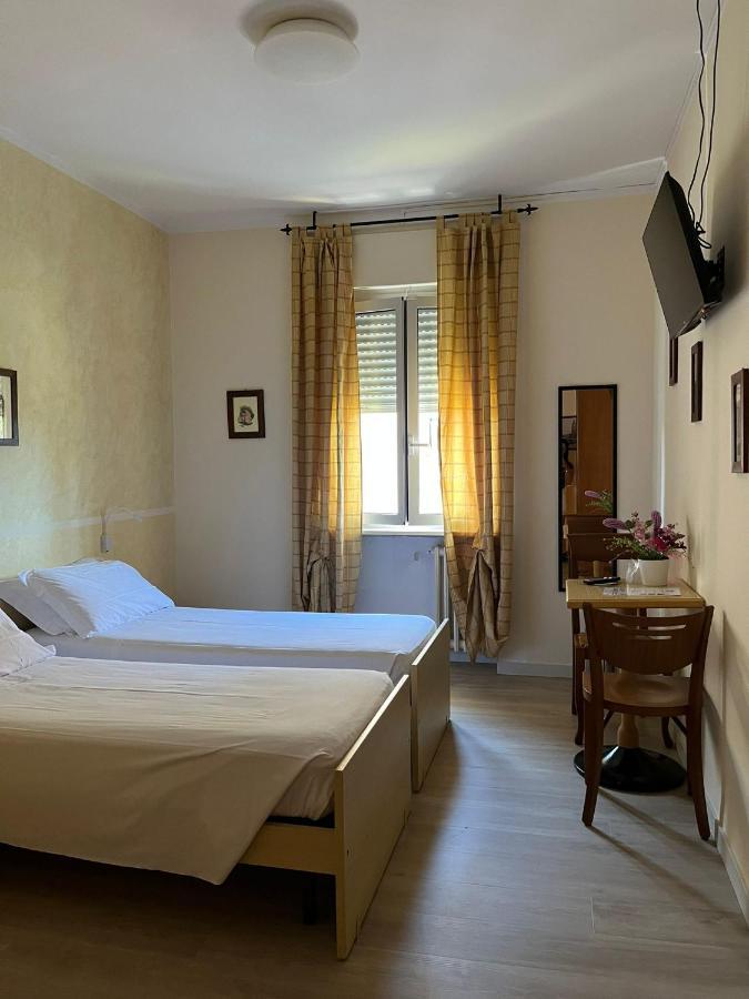 Albergo Aquila Lazise Exteriör bild